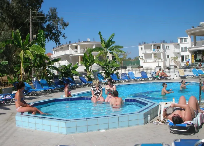 Laganas hotels near Zeros